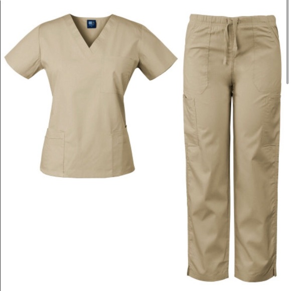 Other - 🍒011 7891 MedGear Women Scrub Set Sand MEDIUM